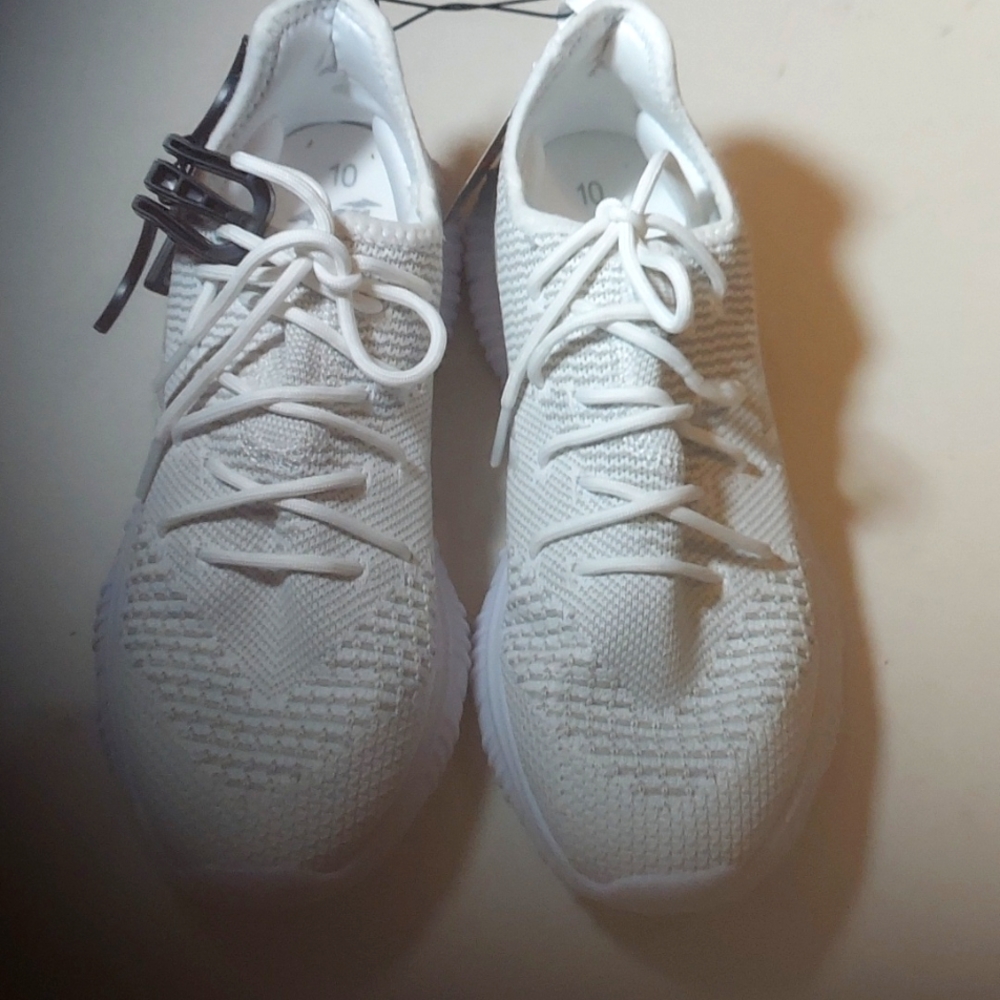 Avia shoes women's athletic sz 10 color white